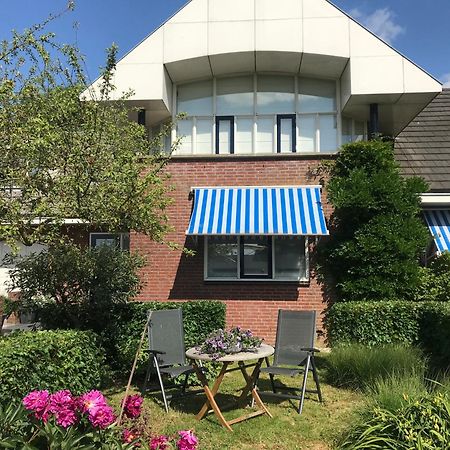 Gastenverblijf Villa Buitenplaats Wergea Contactloos Inchecken Naarderburen エクステリア 写真